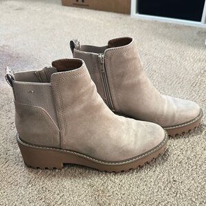 Women's Tan Ankle Boots
